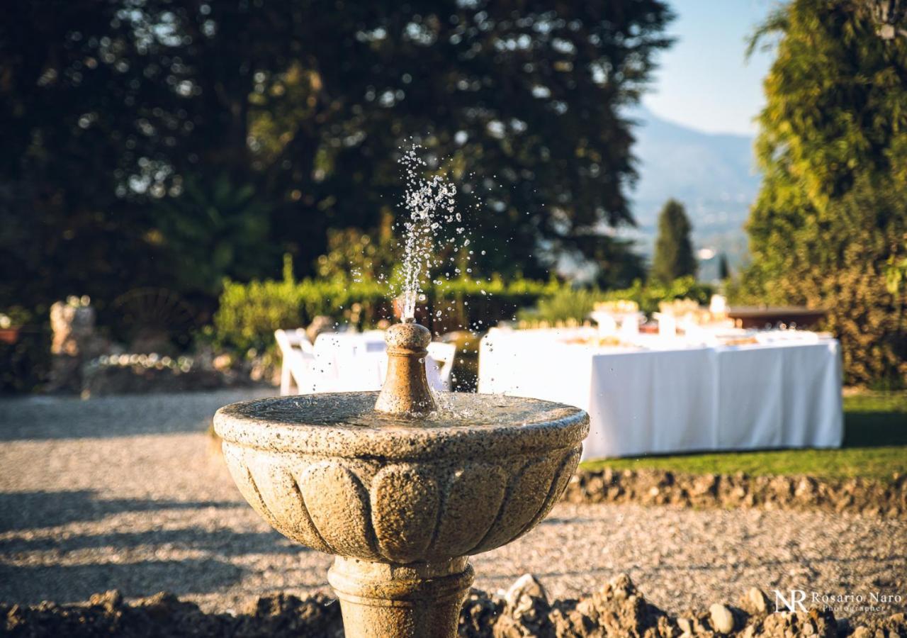 Villa Ghiringhelli Azzate ภายนอก รูปภาพ