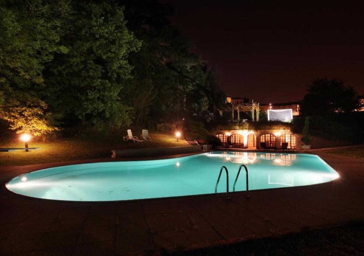 Villa Ghiringhelli Azzate ภายนอก รูปภาพ