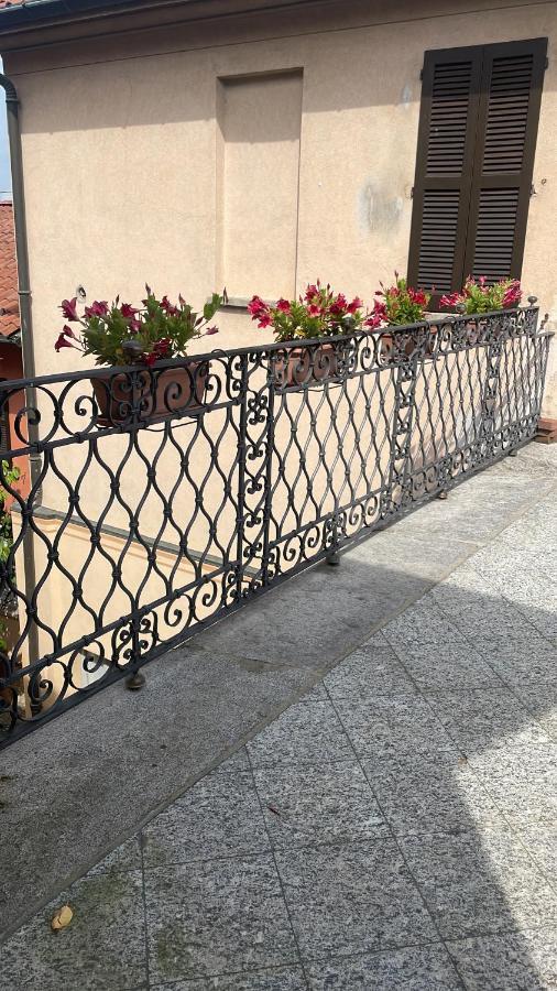 Villa Ghiringhelli Azzate ภายนอก รูปภาพ