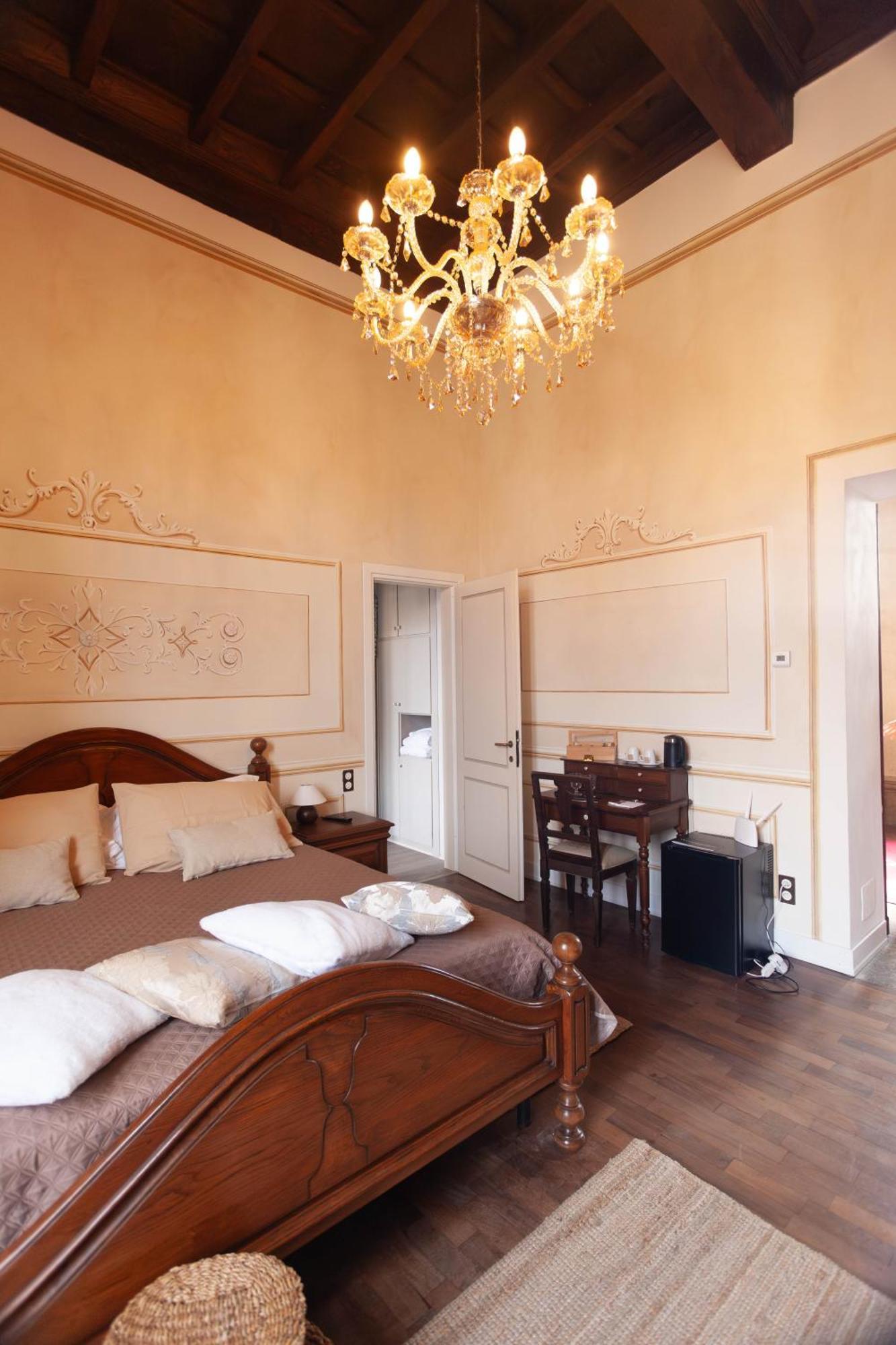 Villa Ghiringhelli Azzate ภายนอก รูปภาพ